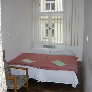 https://hostel-bell.praguehotelsweb.com